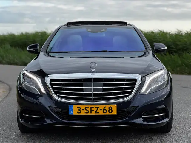 Mercedes-Benz S Class view 11