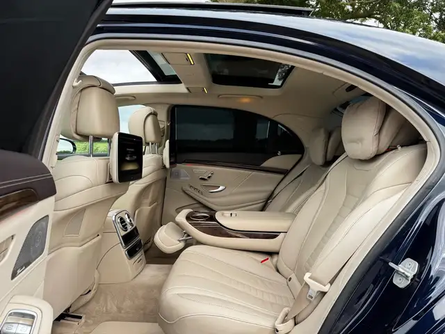Mercedes-Benz S Class view 15
