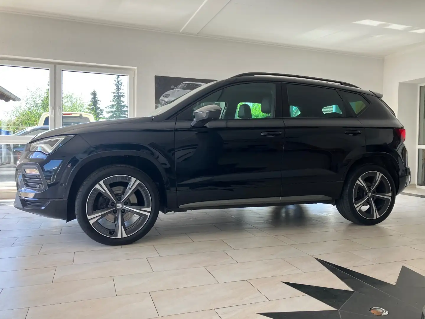 SEAT Ateca 2.0 TSI "FR" 4Drive DSG Virtual LED ACC Noir - 2