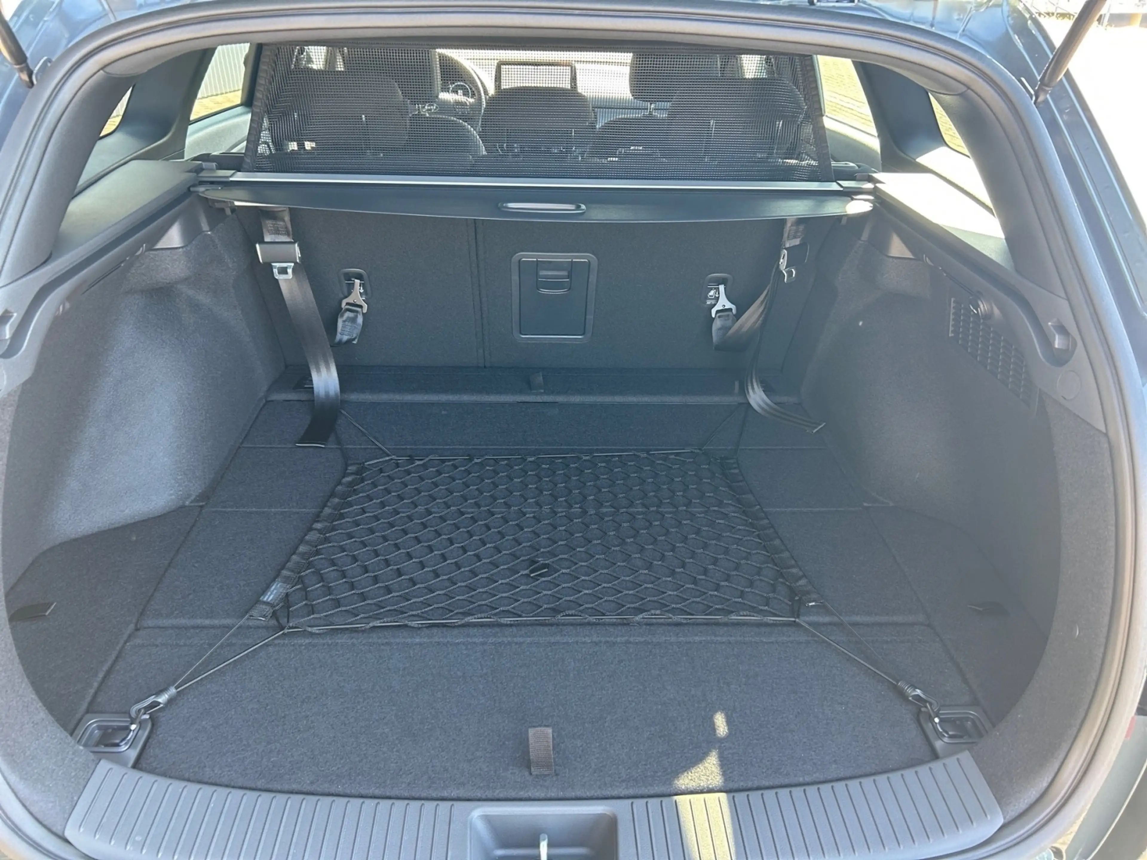 Hyundai i30 i30 1.6 T-GDI Trend Sitzhz./Lenkradhz. Navi/Autom. — photo 12