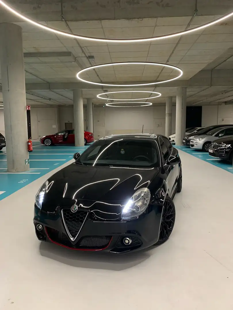 Alfa Romeo Giulietta 1.4 TB 200PK Multiair Super Czarny - 1