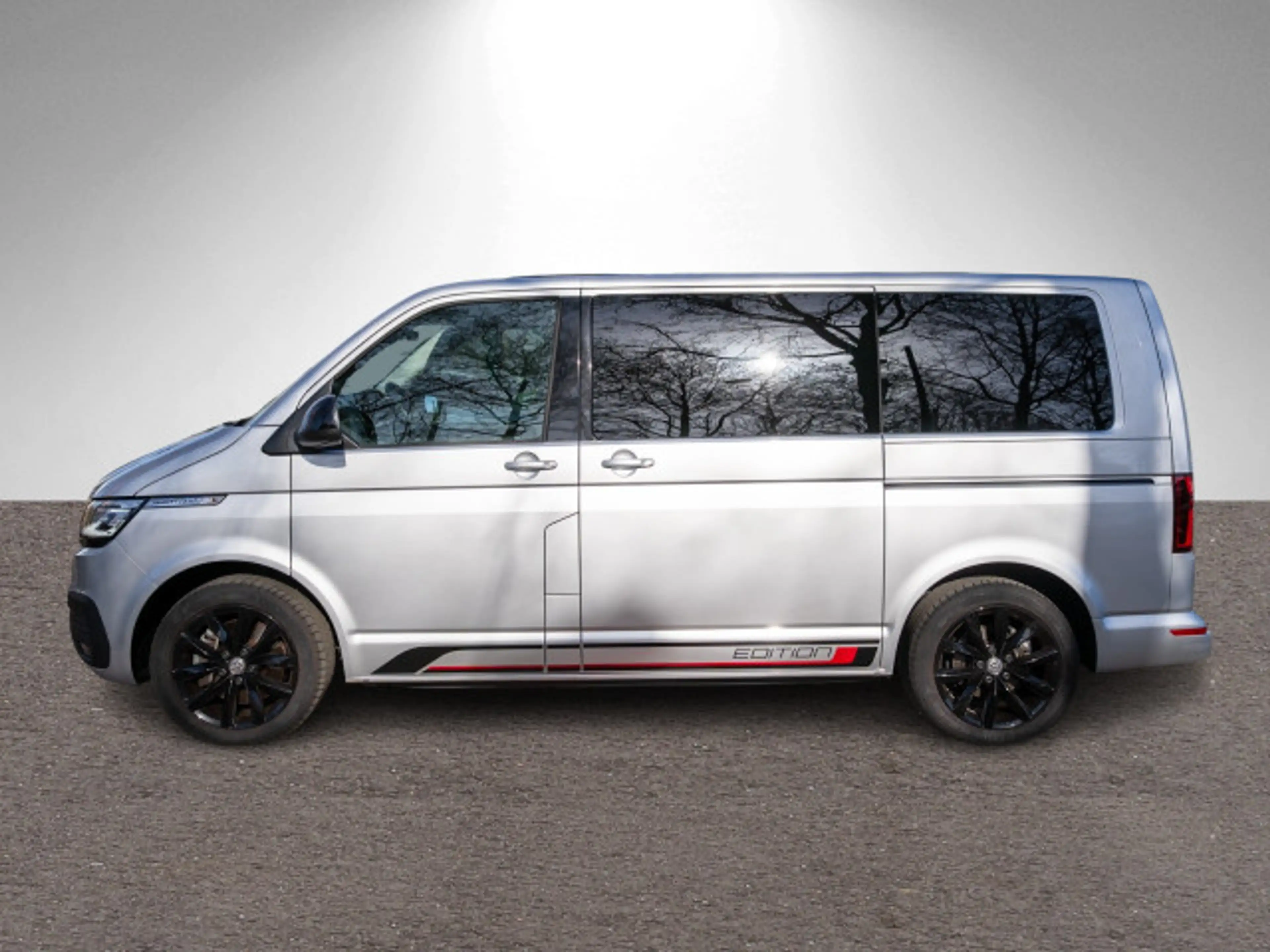 Volkswagen T6.1 Multivan Edition 2.0TDI 4M DSG AHK Navi ACC — photo 4
