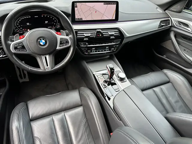 BMW M5 view 11