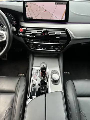 BMW M5 view 12