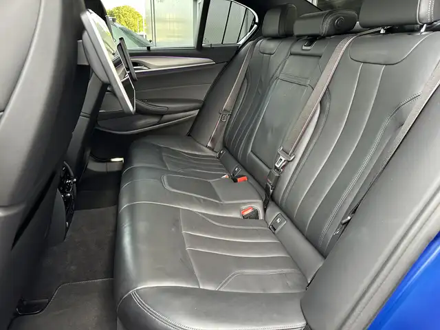 BMW M5 view 10