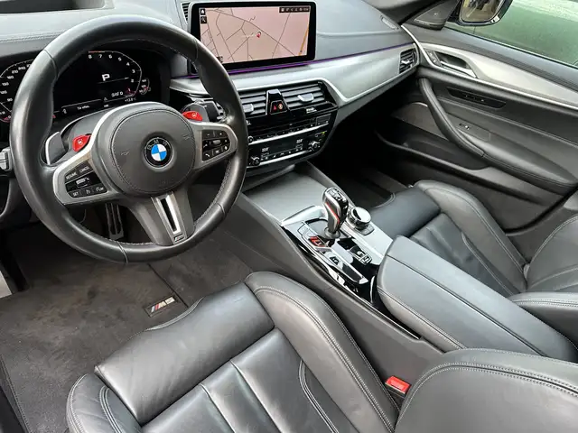 BMW M5 view 8