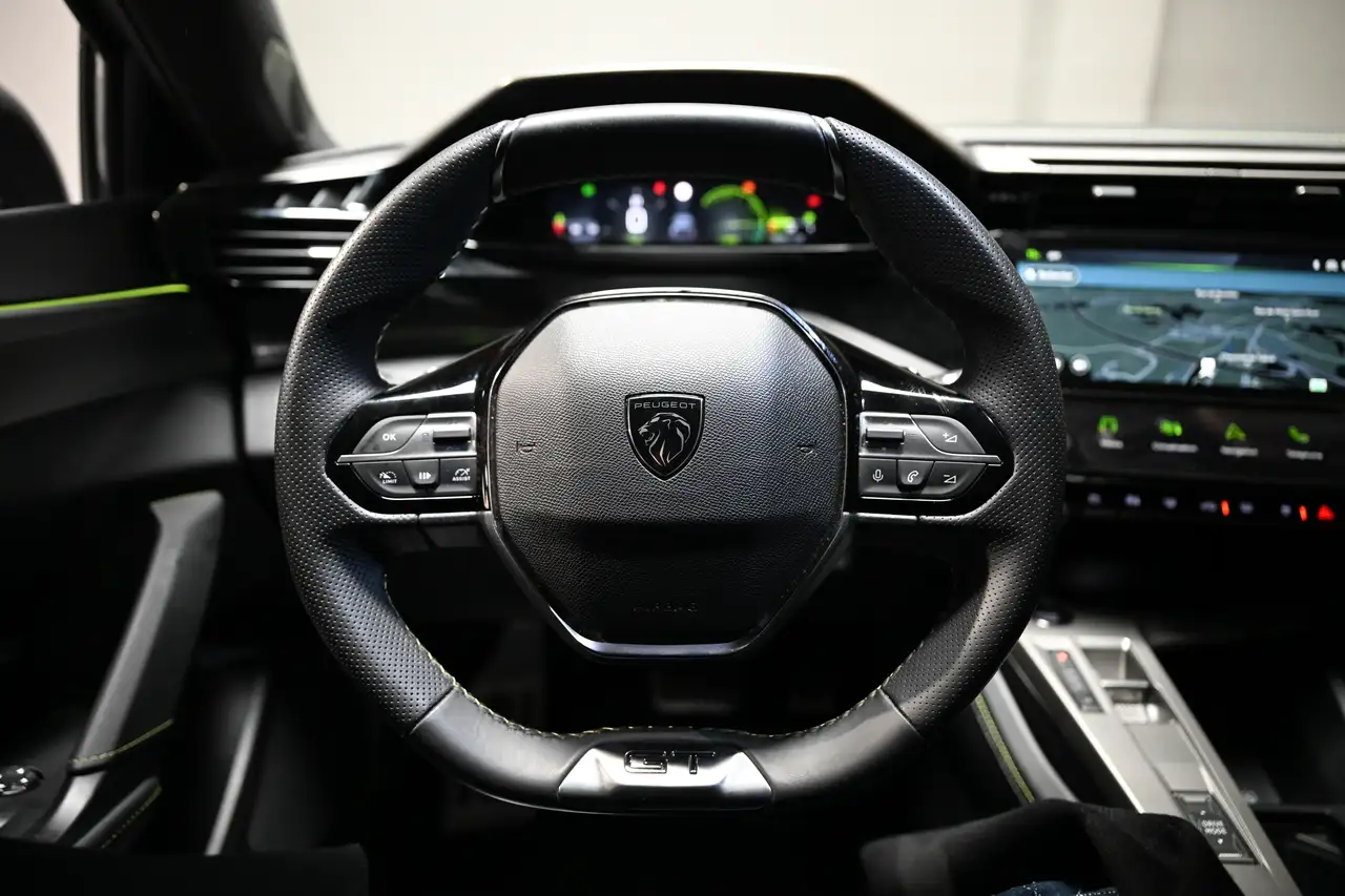 Peugeot 408 GT Hybrid 145 /CAMERA/ GPS/ALCANTARA 13