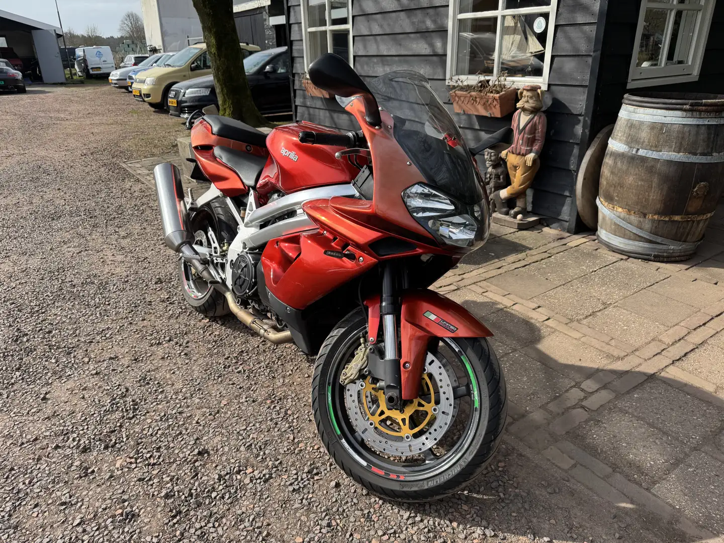 Aprilia SL 1000 Falco - 2