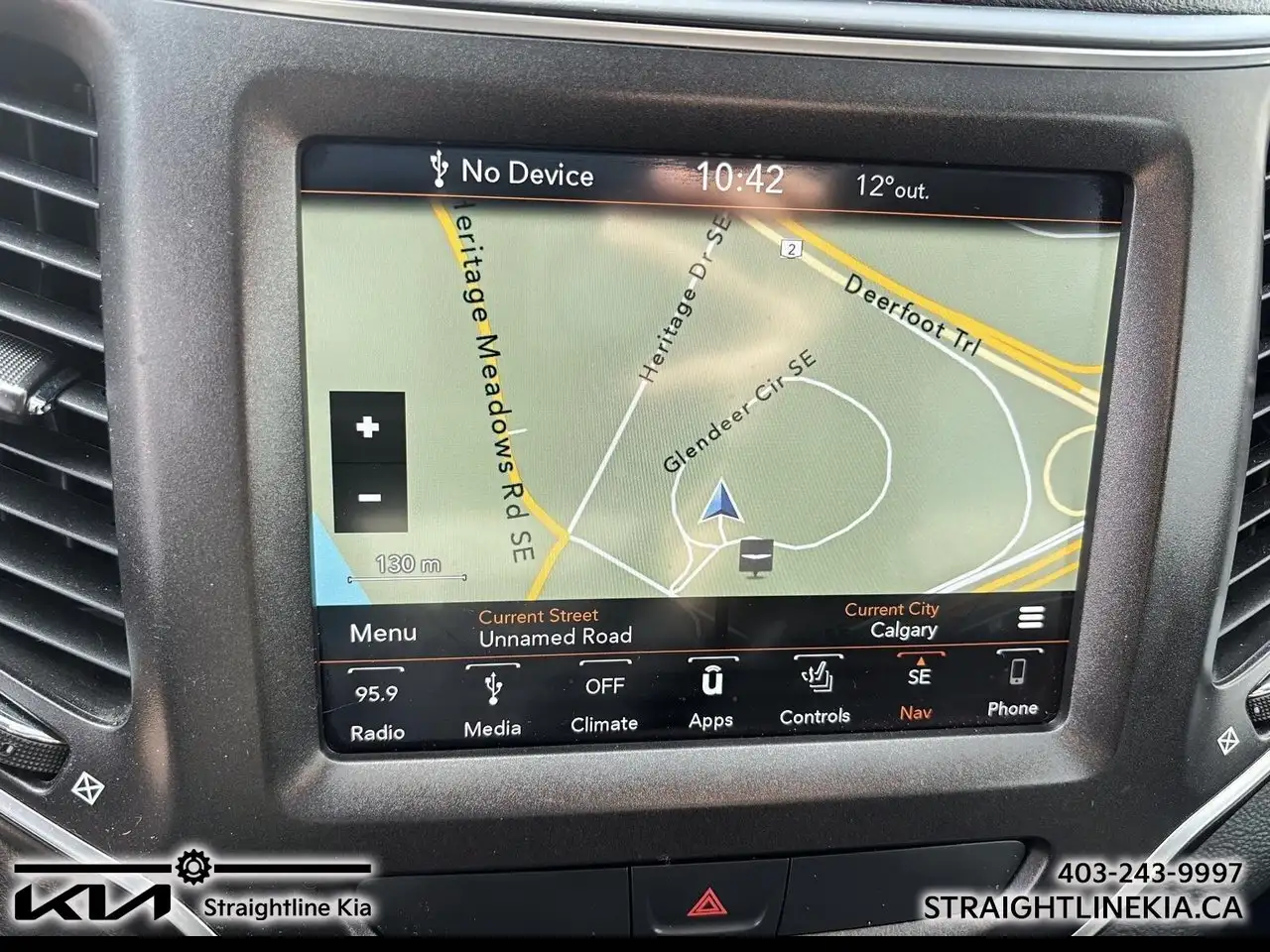 Jeep Cherokee снимка Jeep Cherokee