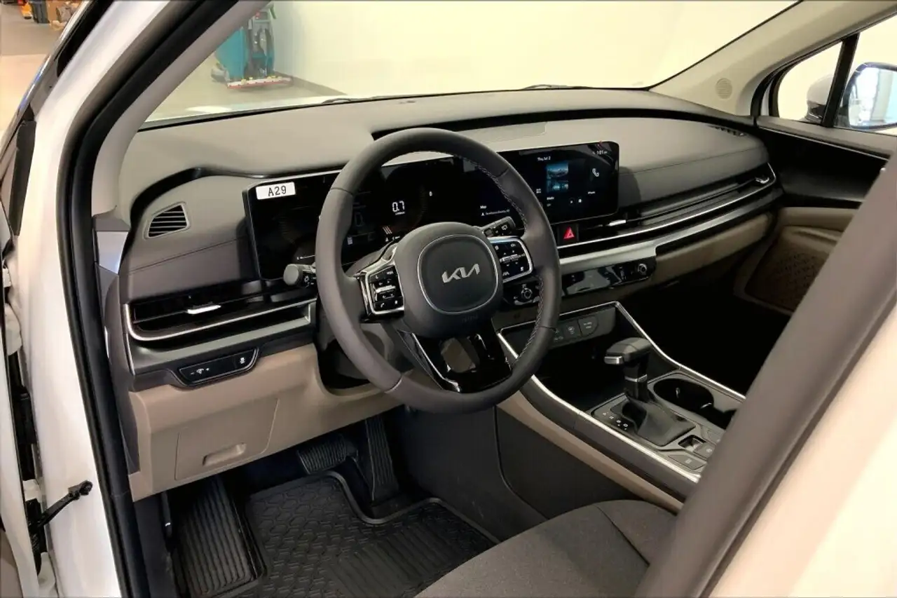 Kia Carnival fotografie Kia Carnival
