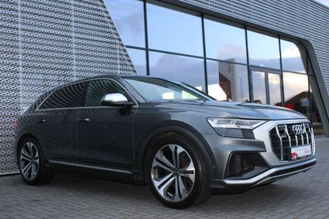 Audi SQ8