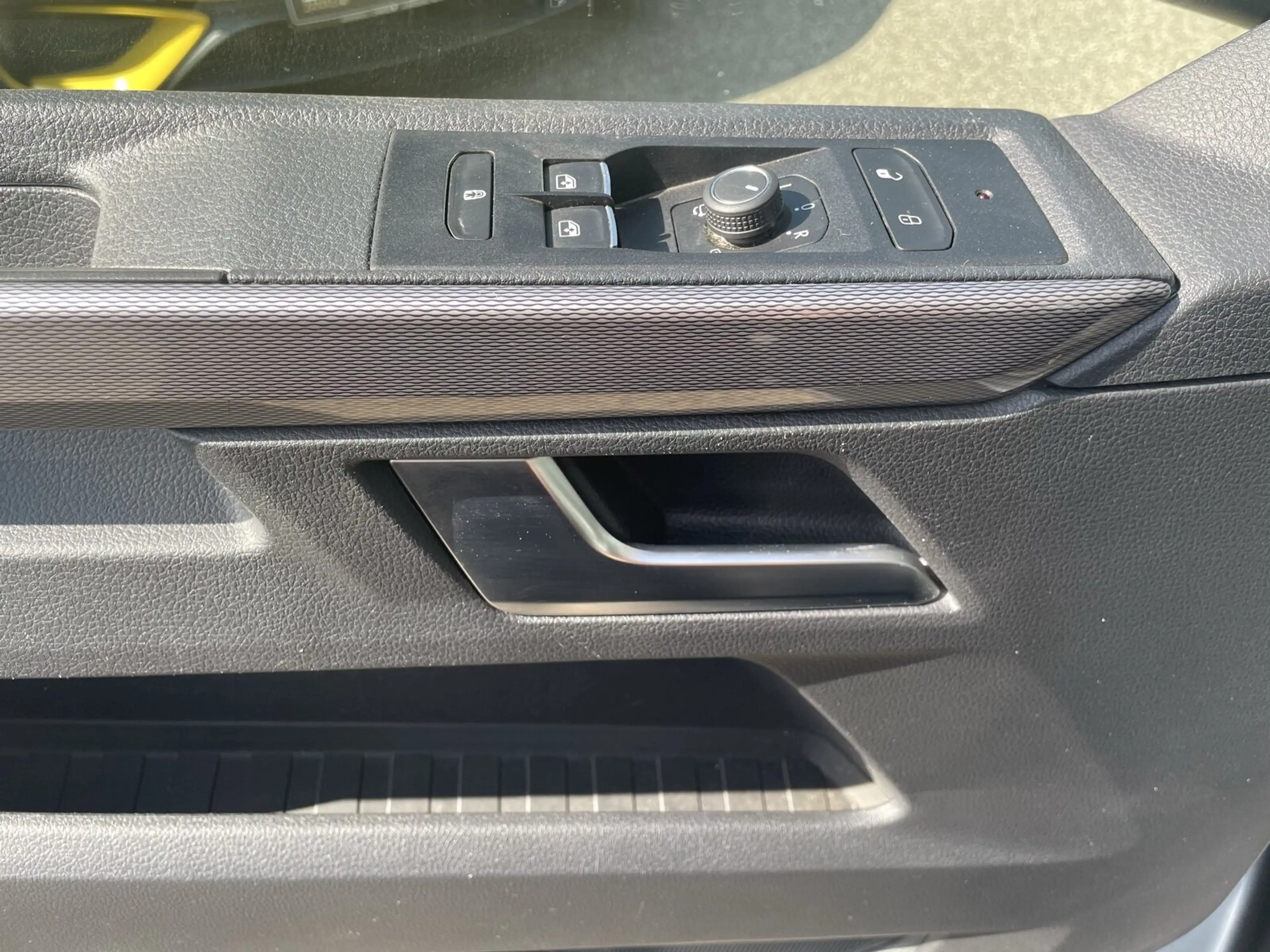 Volkswagen T6.1 Transporter T6.1 2.0 TDI 4MO Multivan Generation Six (EURO 6d) — photo 11