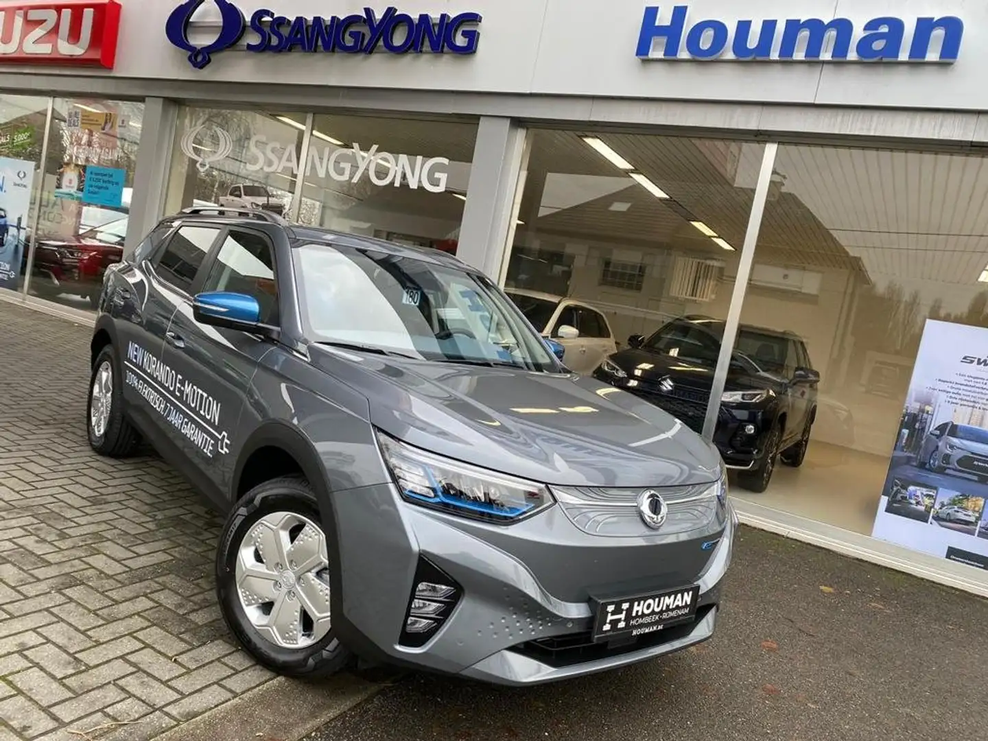 SsangYong Korando E-Motion Titanium "5jaar garantie" Demo Grey - 2