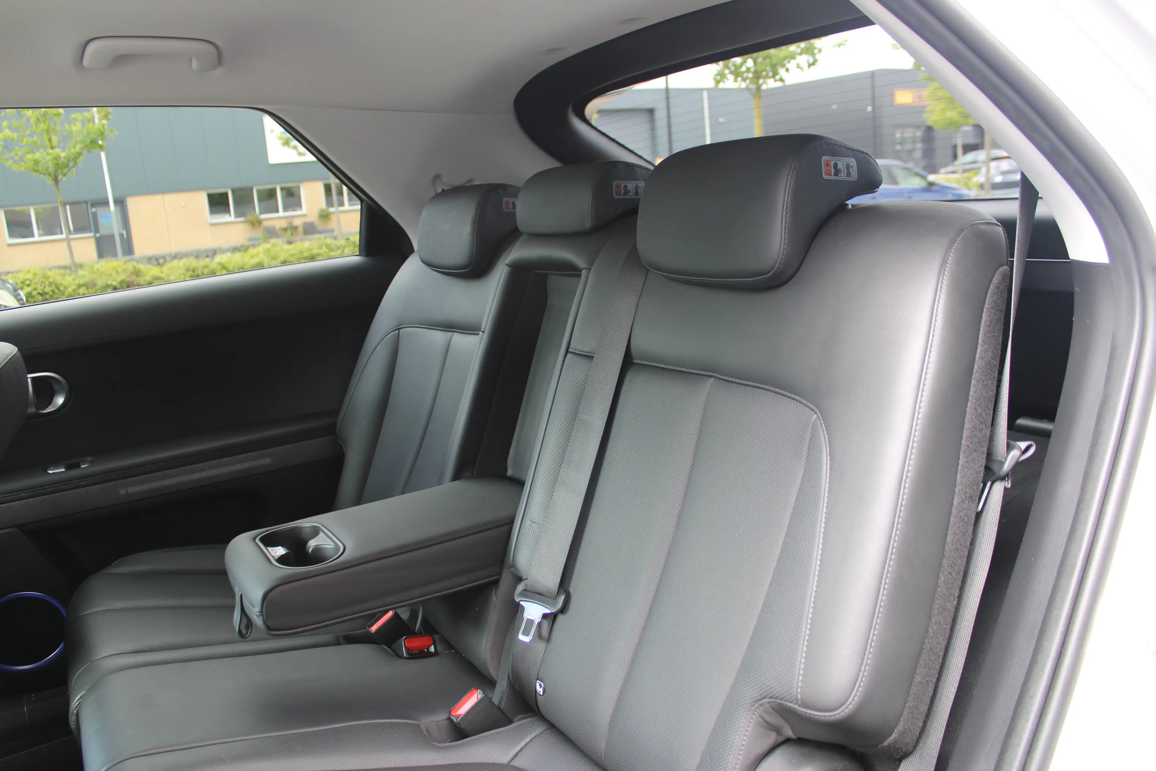 Hyundai IONIQ 5 Lounge AWD 73kWh 305pk | 600Nm | 1600kg trekgewich — photo 10