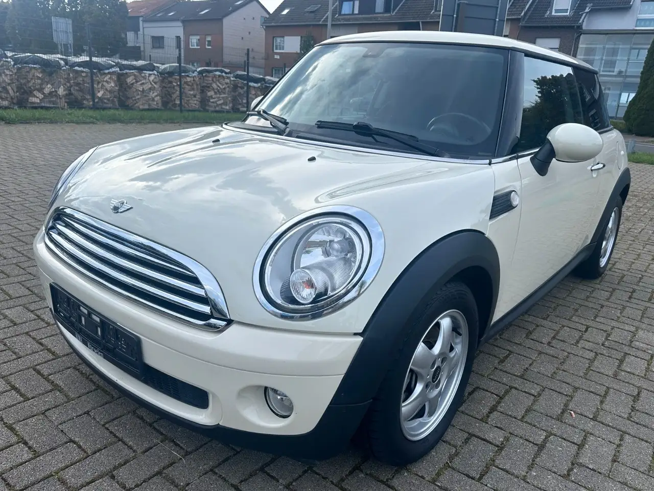 2009 MINI One Mini One * Automat*  Pepper*, photograph 1