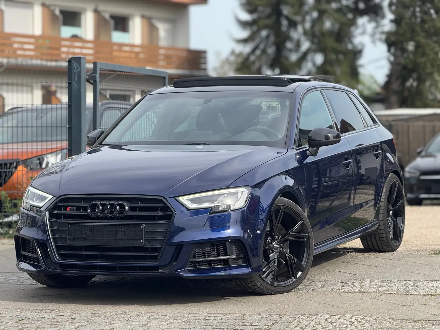 Audi S3 2.0 TFSI quattro/VC/Pano/Black Line/B&O plava - 2