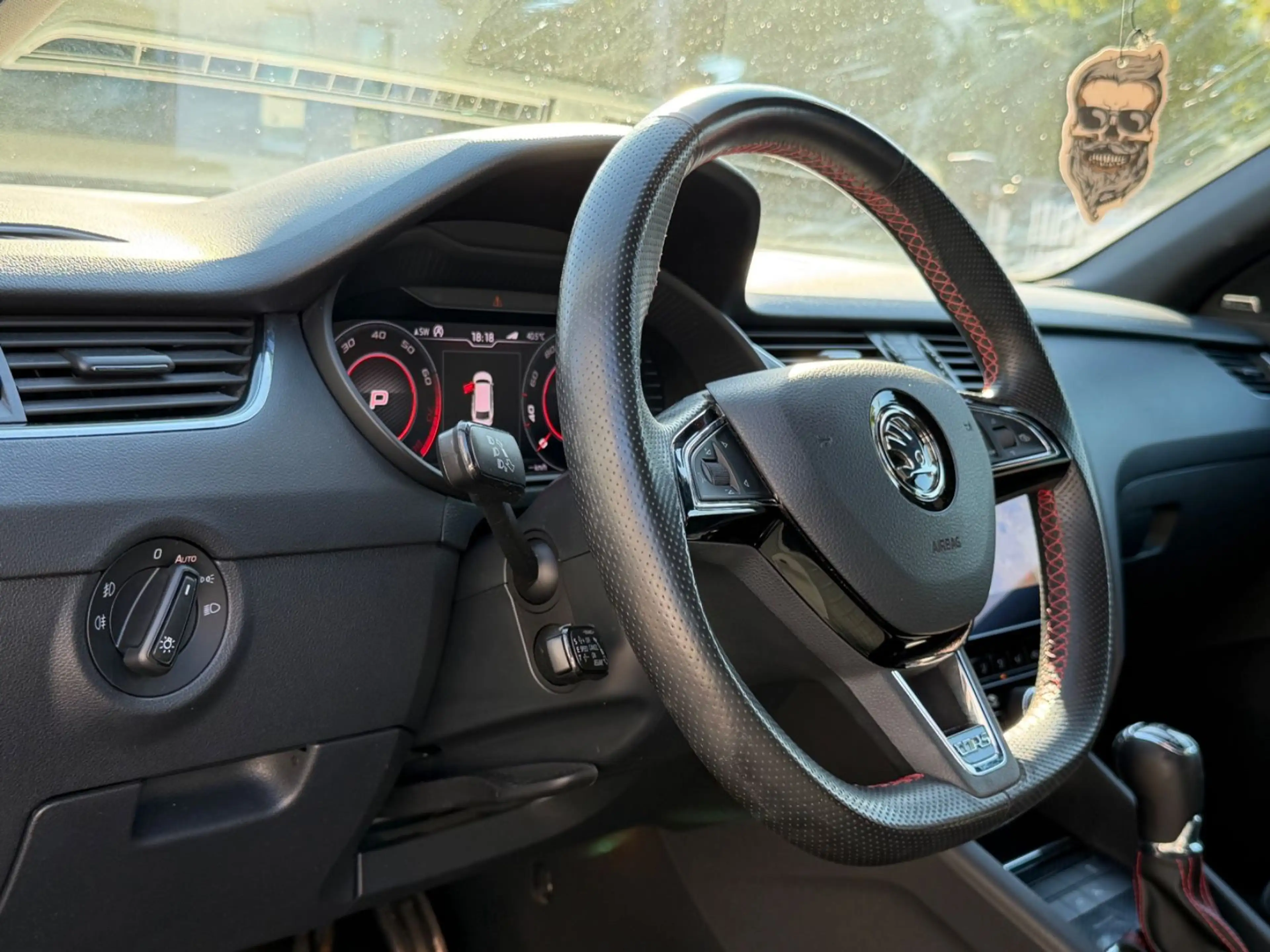 Skoda Octavia Combi RS 245 — photo 12