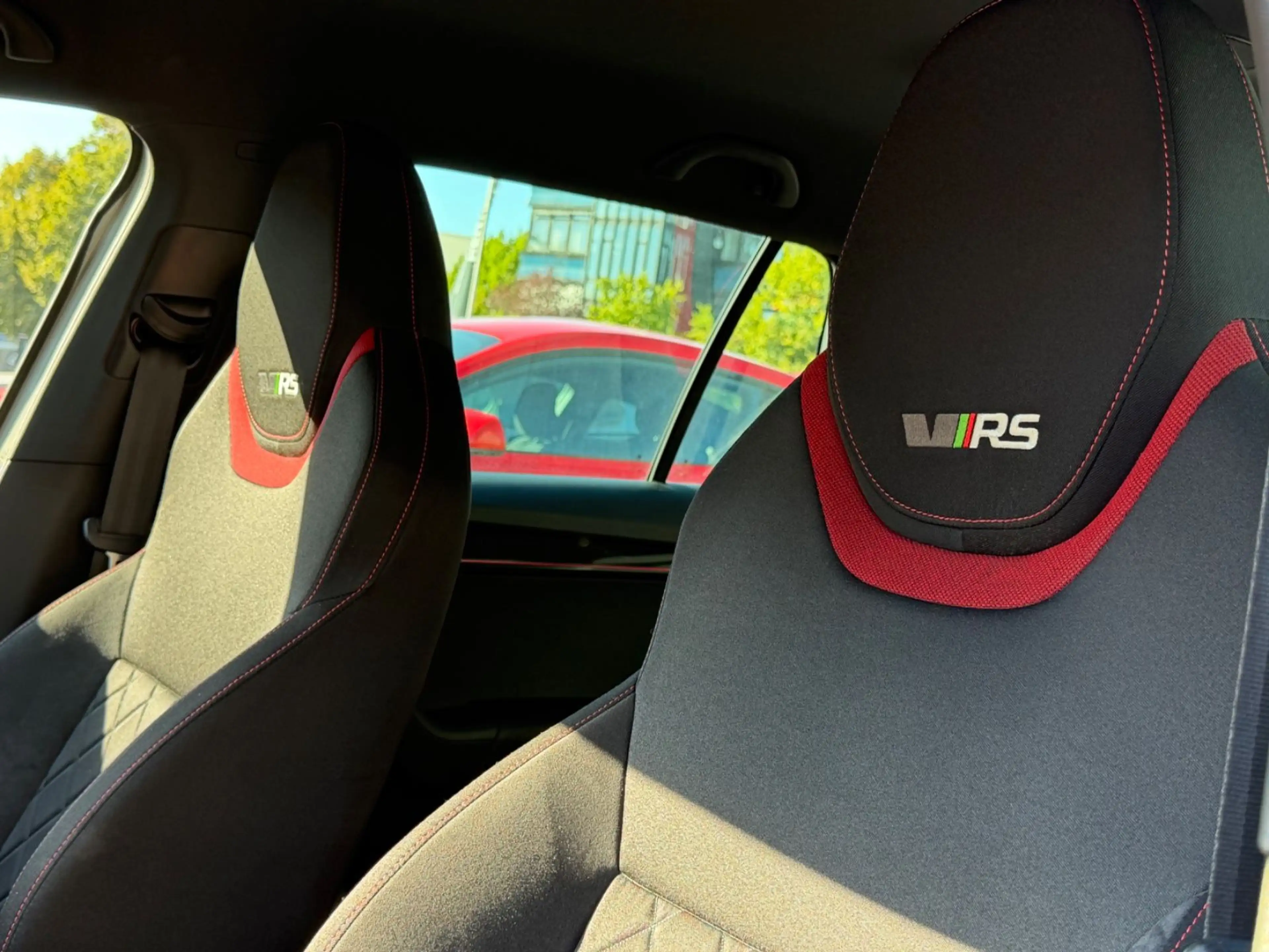 Skoda Octavia Combi RS 245 — photo 11