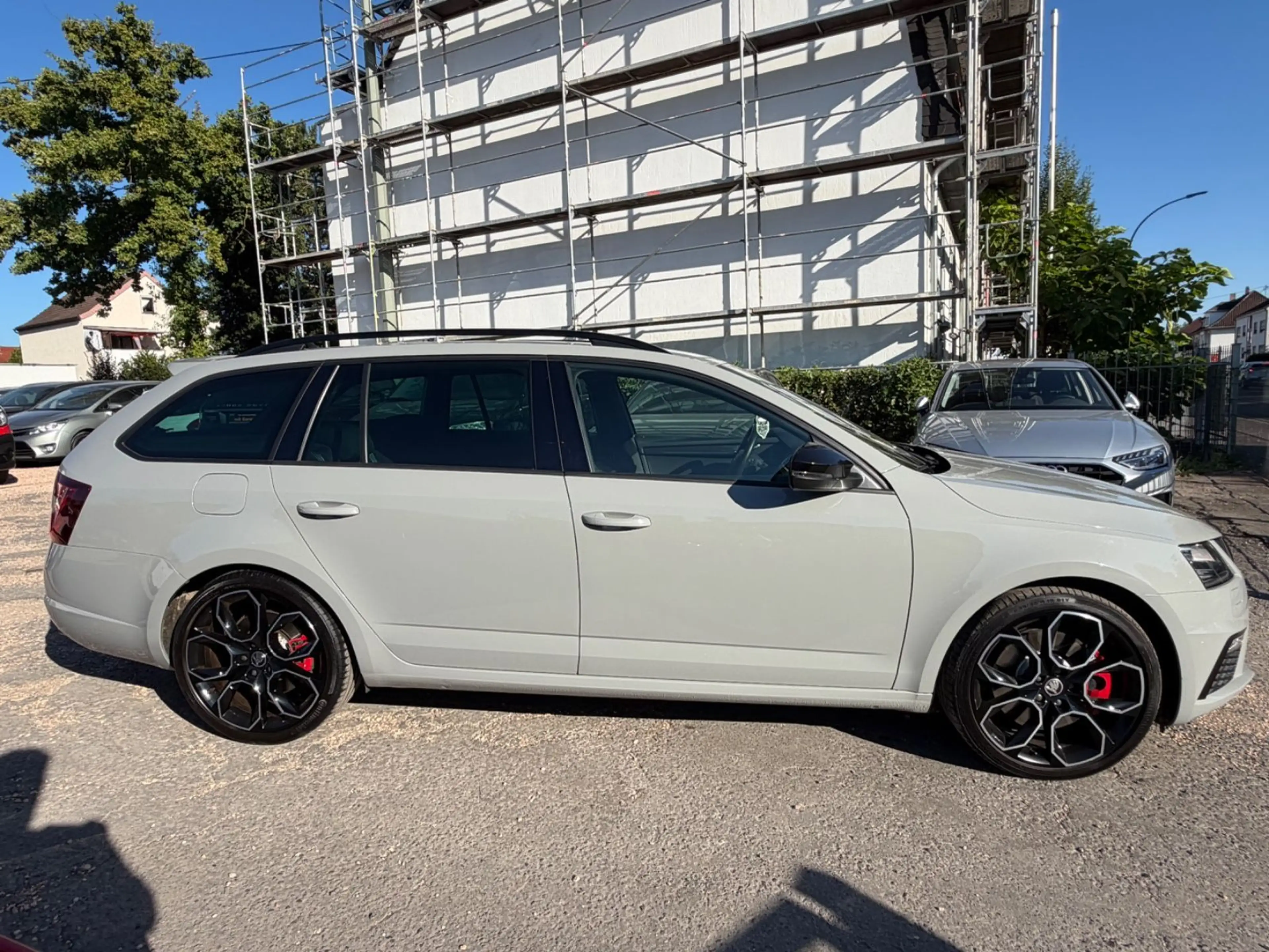 Skoda Octavia Combi RS 245 — photo 7