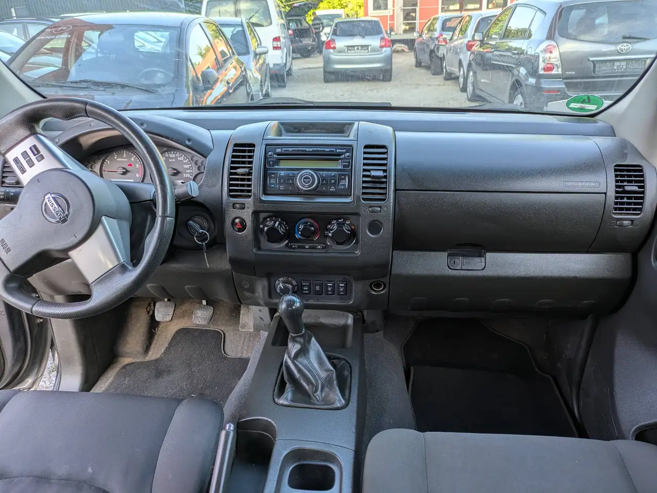 NISSAN NAVARA 4X4 DOUBLE CAB -  2.5L 144 ch - 148 314KMS - ATTELAGE
