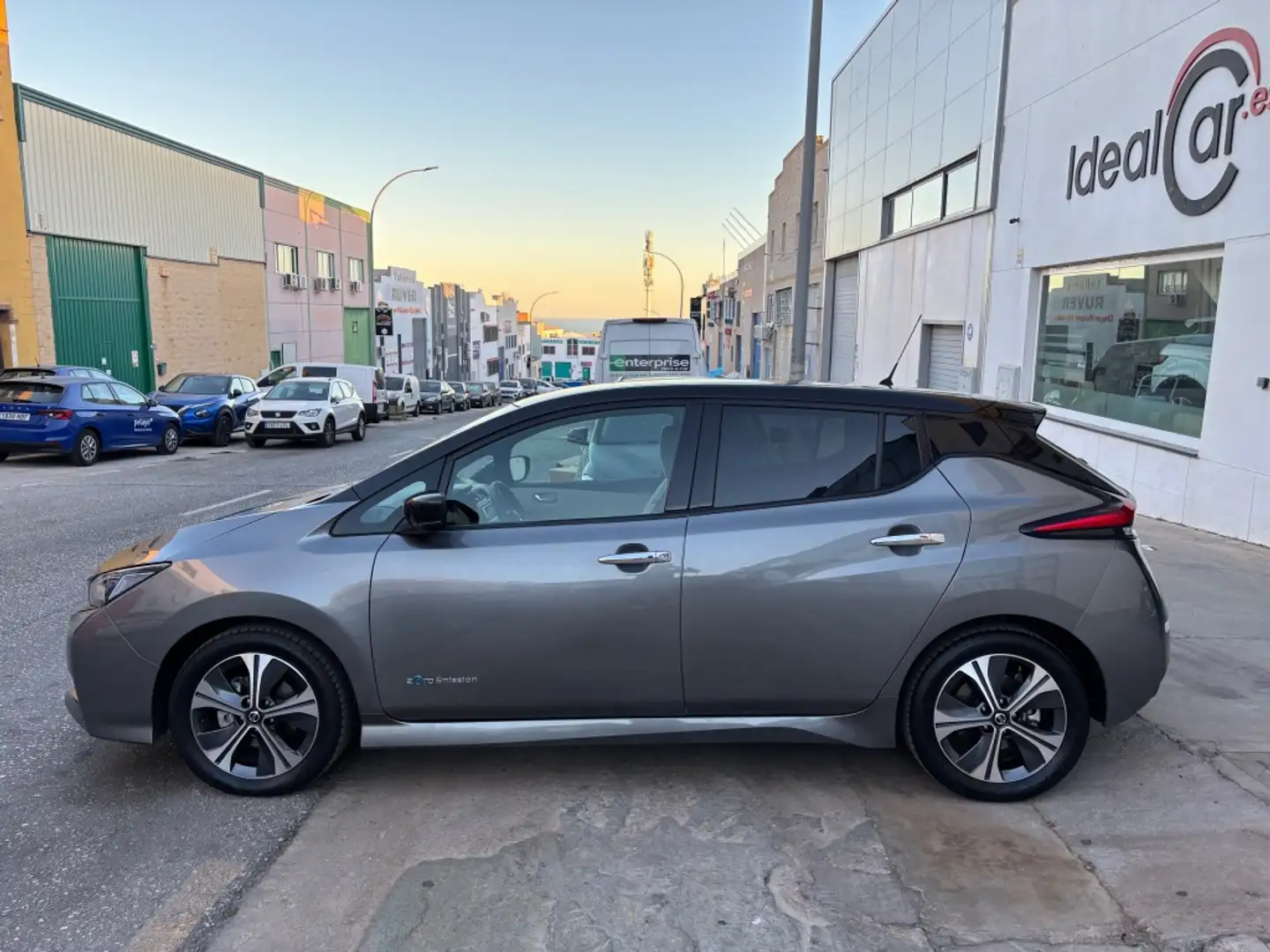 Nissan Leaf 40 kWh N-Connecta Gris - 2