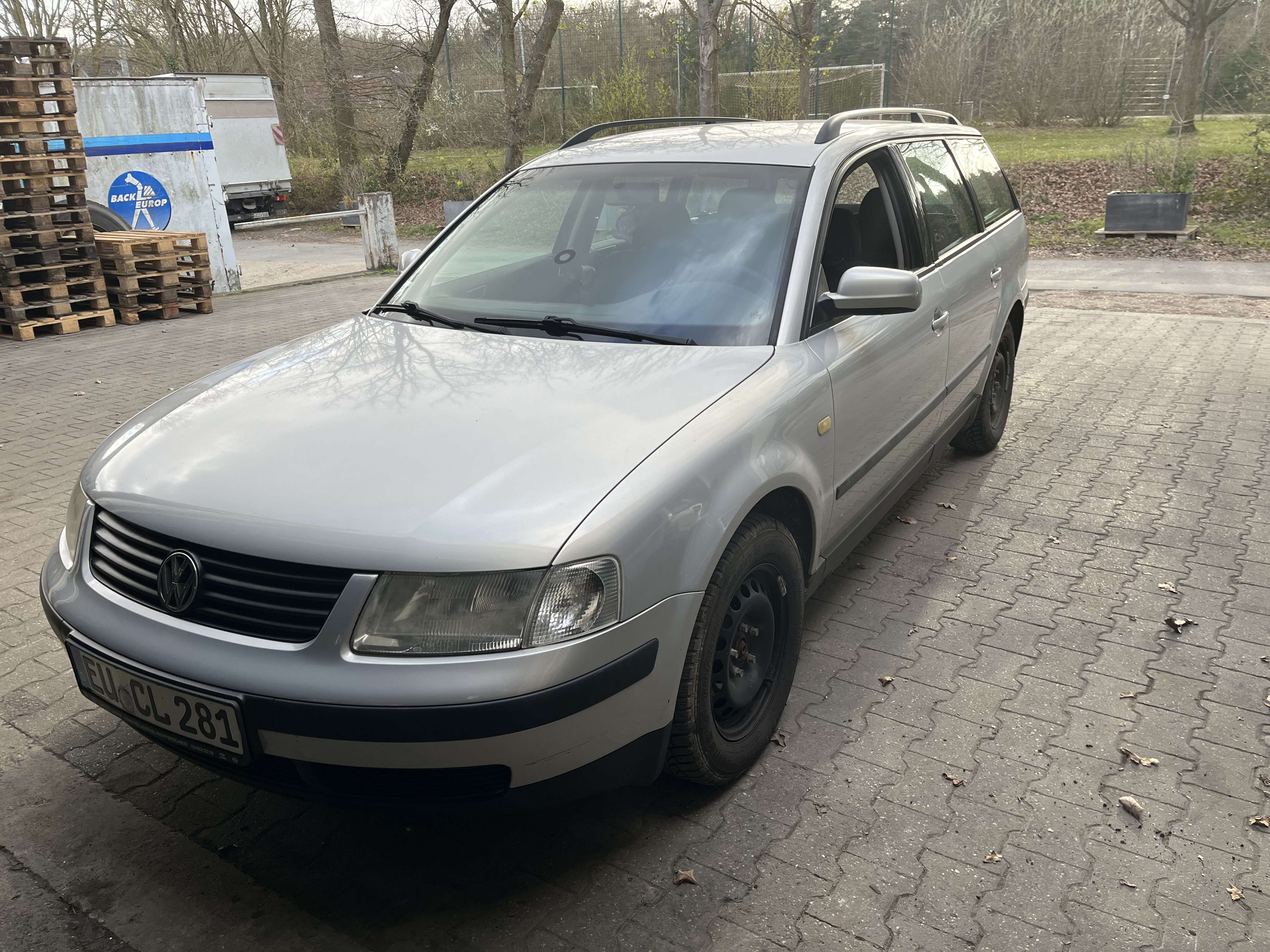 Second hand Volkswagen Passat Variant 1.8