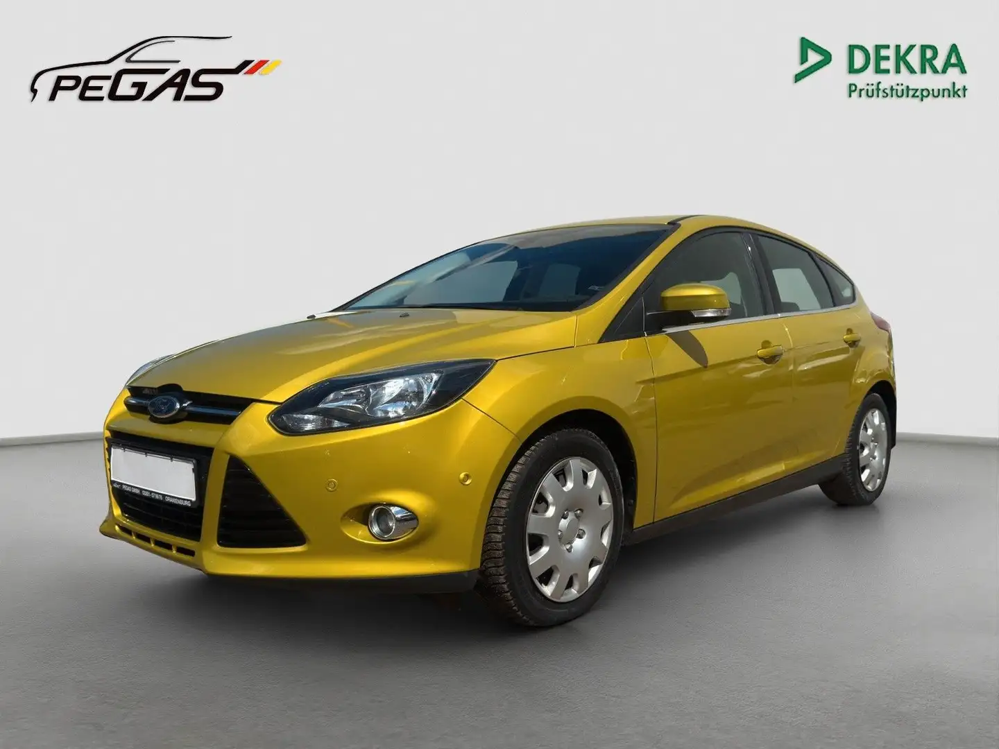 Ford Focus Lim. Titanium 1-Hand TÜV-NEU Gelb - 1