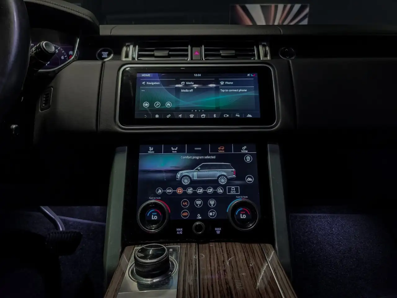 Land Rover Range Rover photo Land Rover Range Rover