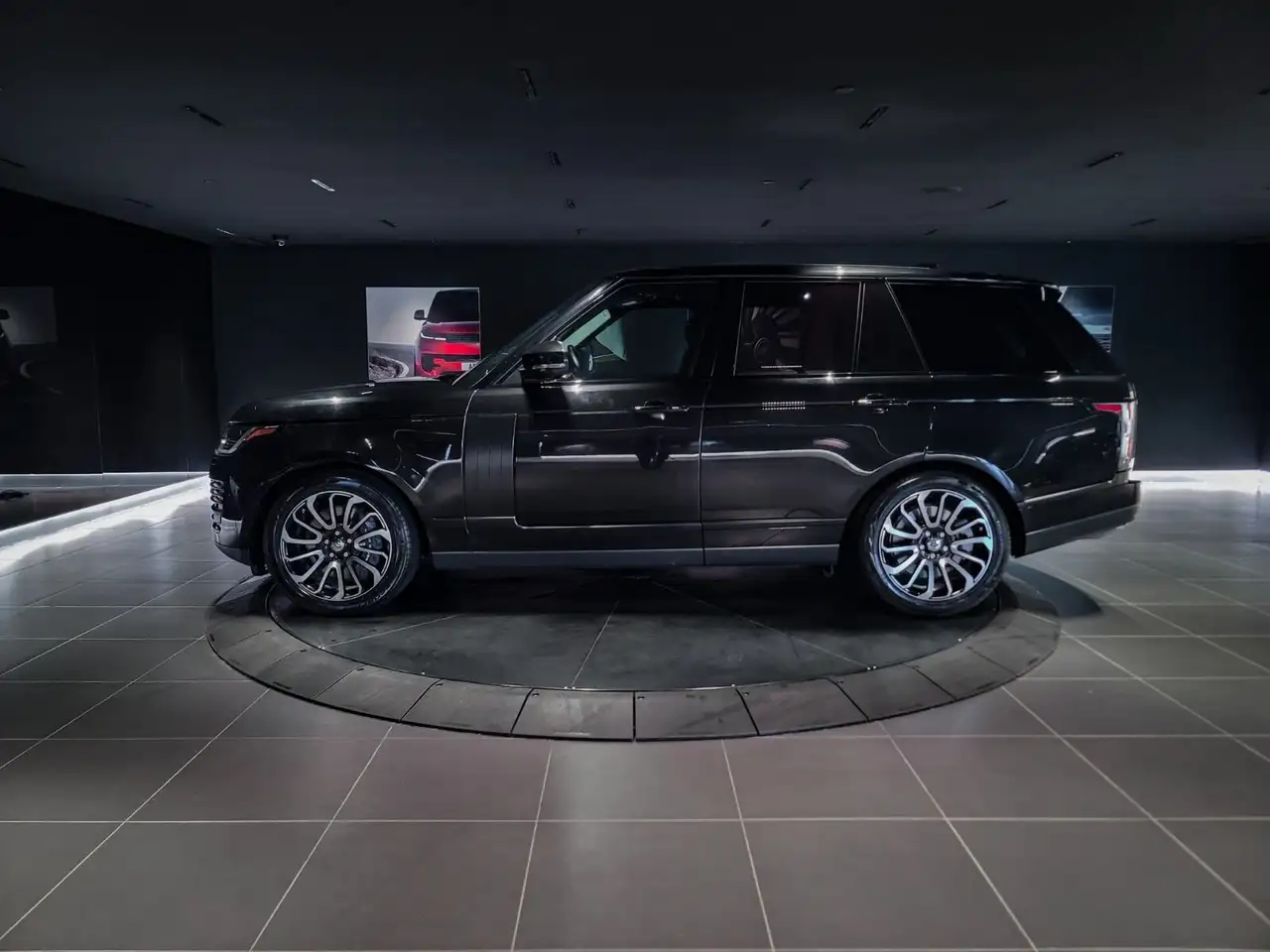 Land Rover Range Rover photo Land Rover Range Rover
