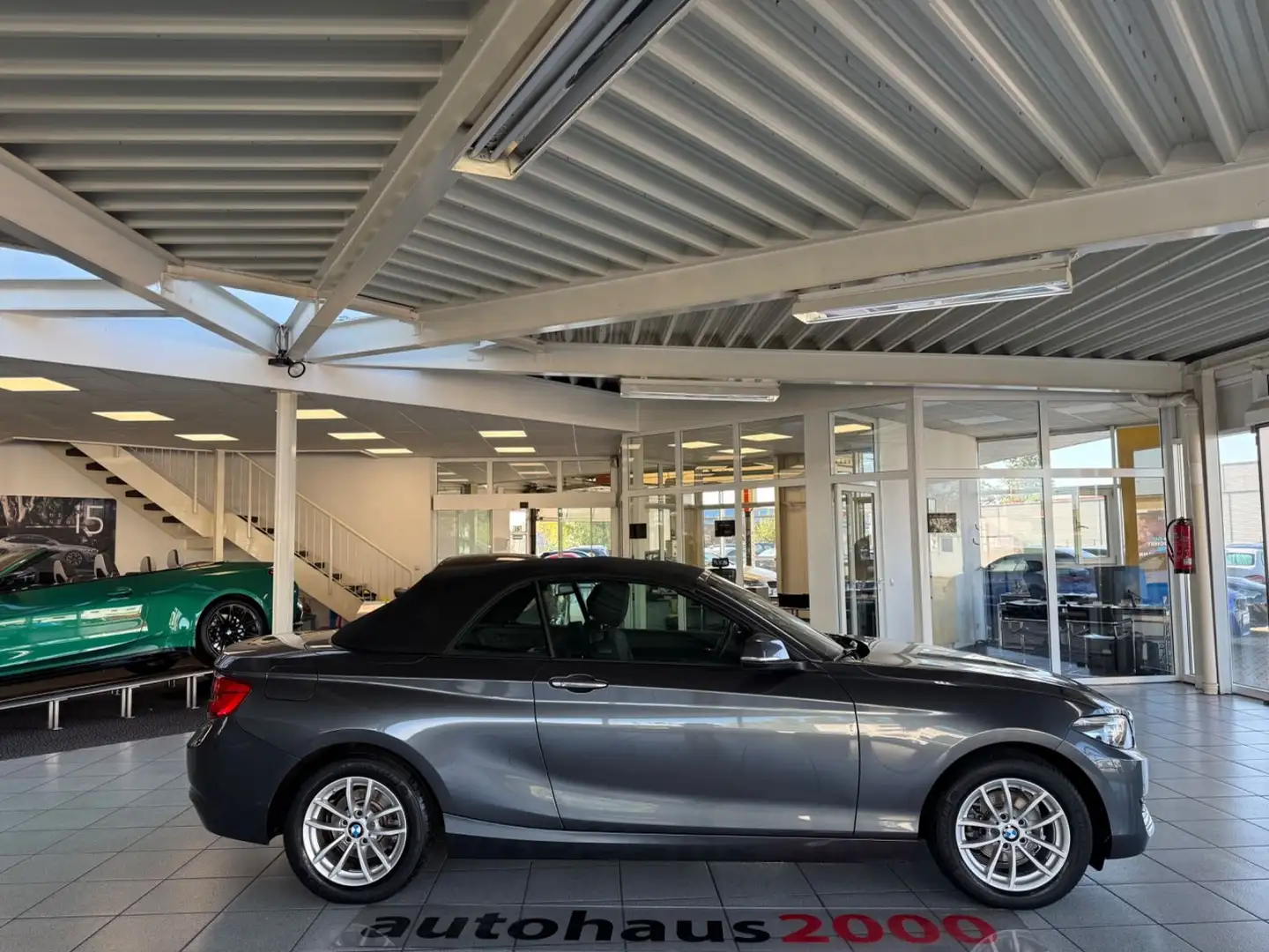 BMW 218 i Cabrio LED/NAVI/PDC V-H/ Gris - 2