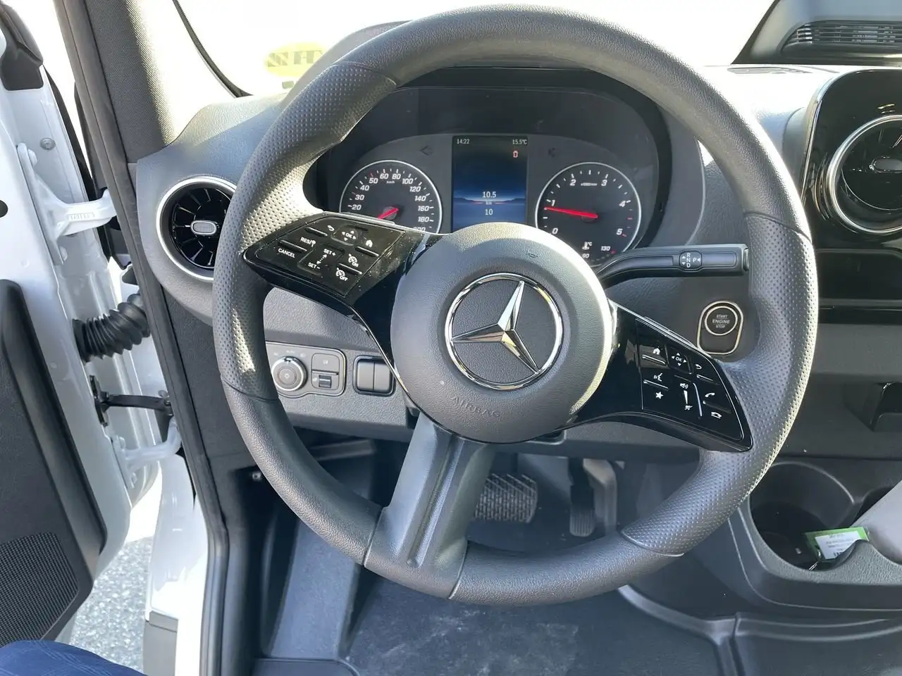 Mercedes-Benz Sprinter снимка Mercedes-Benz Sprinter