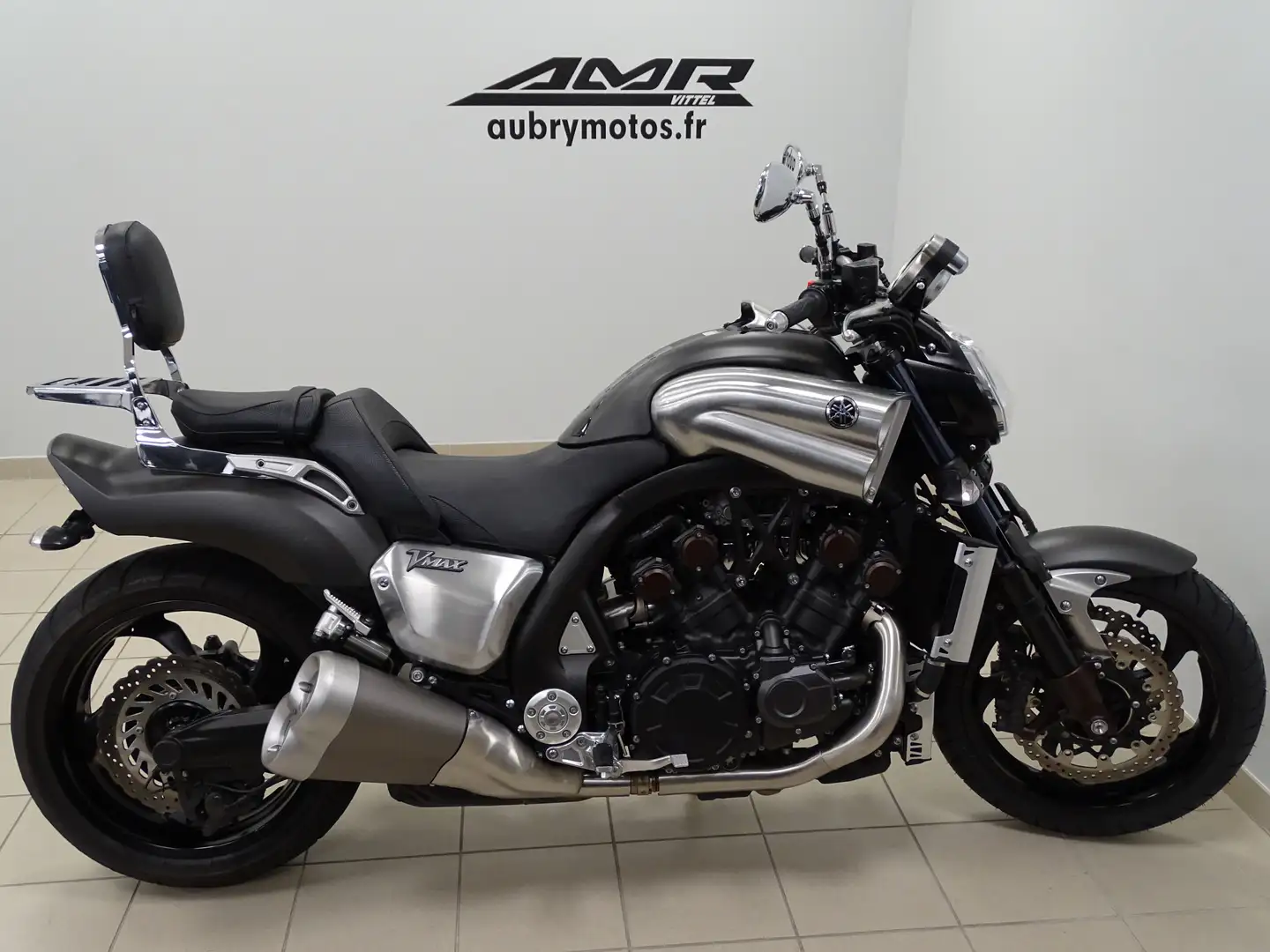 Yamaha Vmax Noir - 2