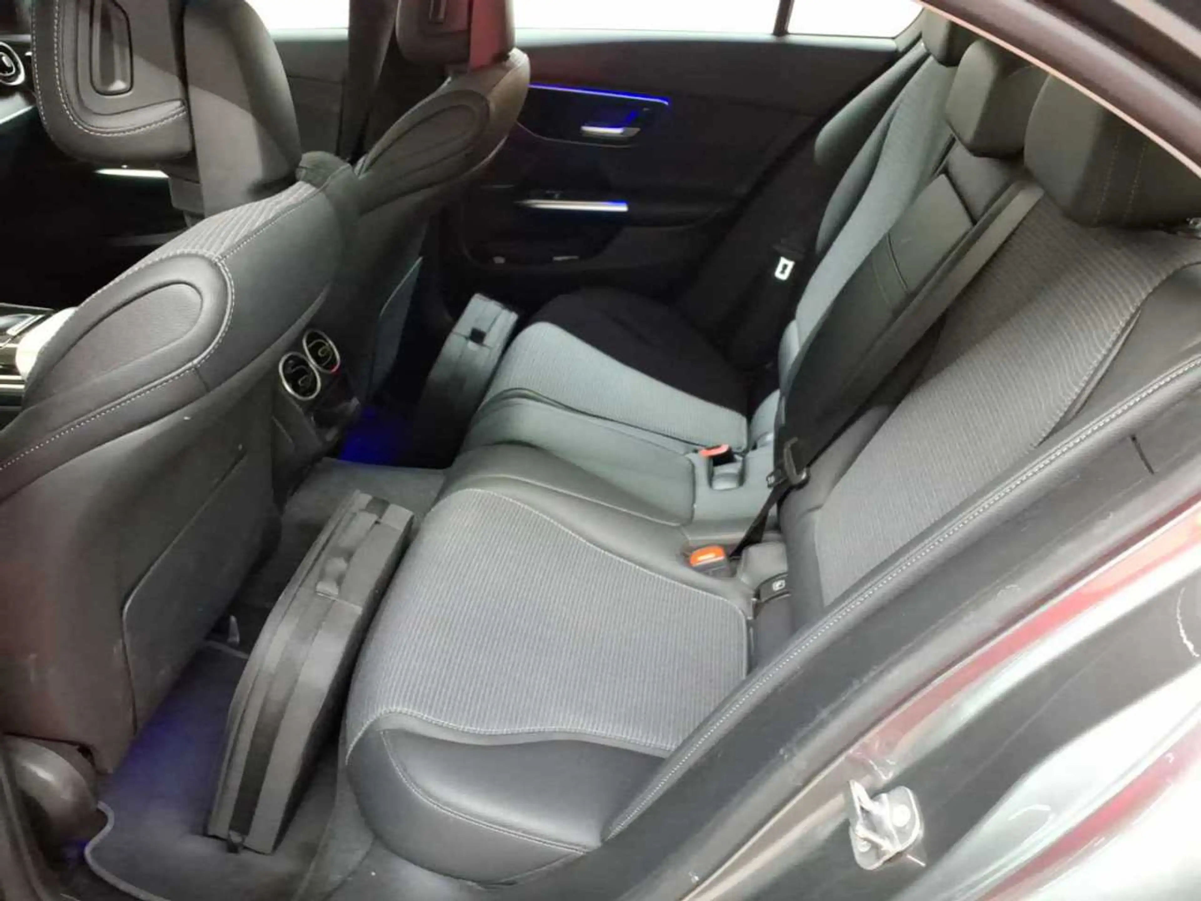 Mercedes-Benz C 300 C 300 e 9G-Ava AssiP BusiP KomfP PANO — photo 13