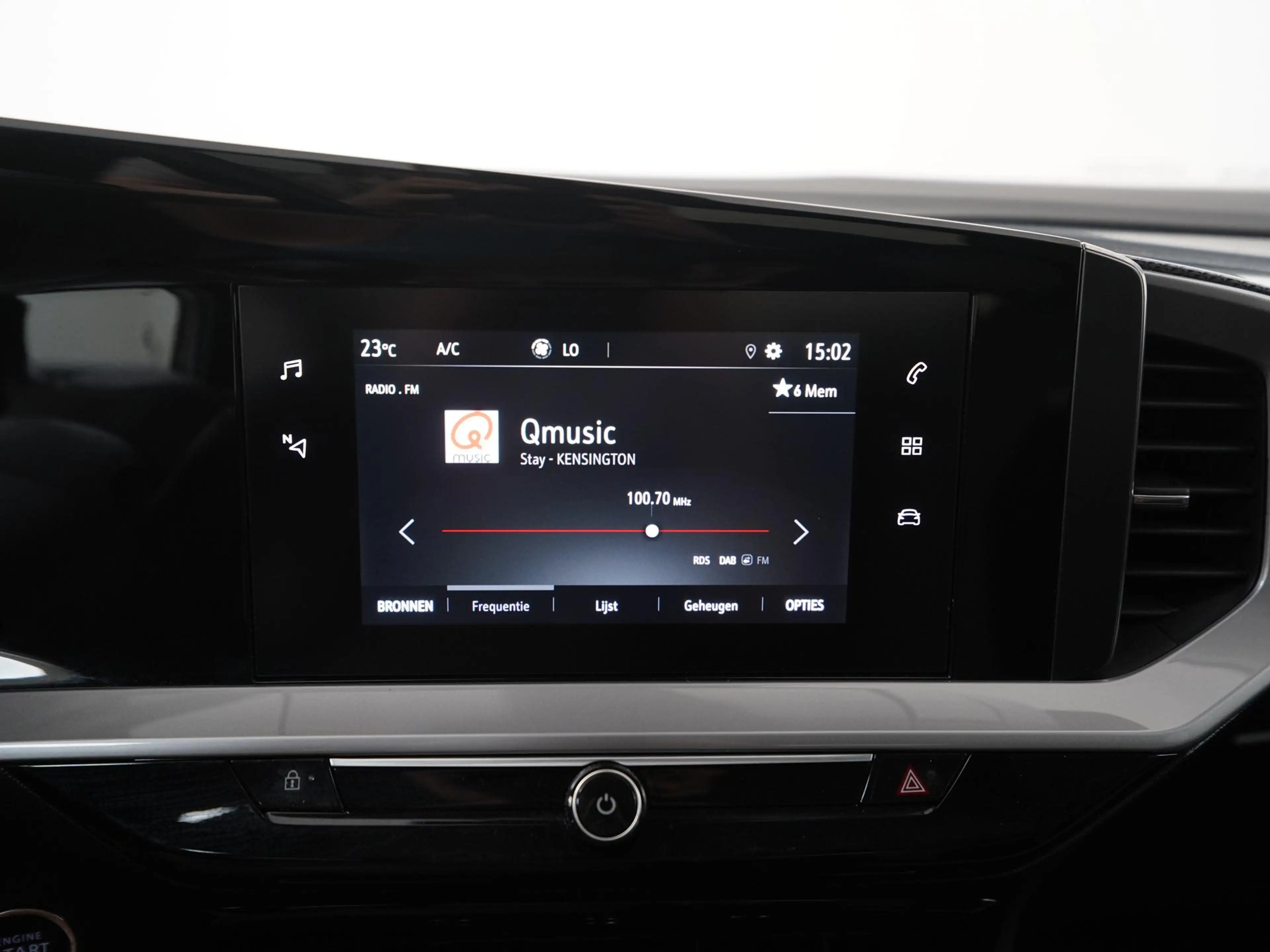 Opel Mokka-E Elegance Electric 50 kWh | SOH 100% | Camera | Car — photo 12