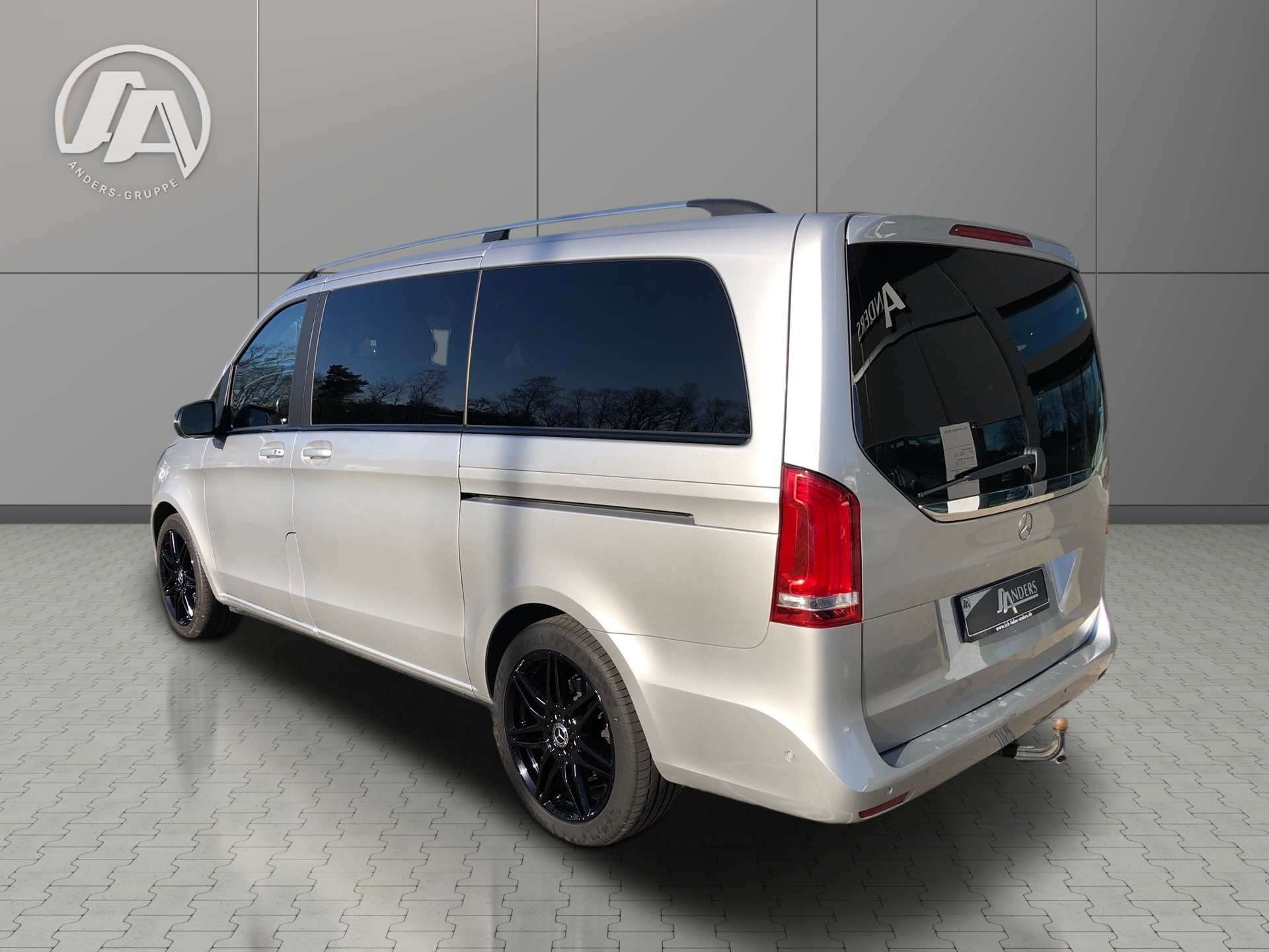 Mercedes-Benz V 250