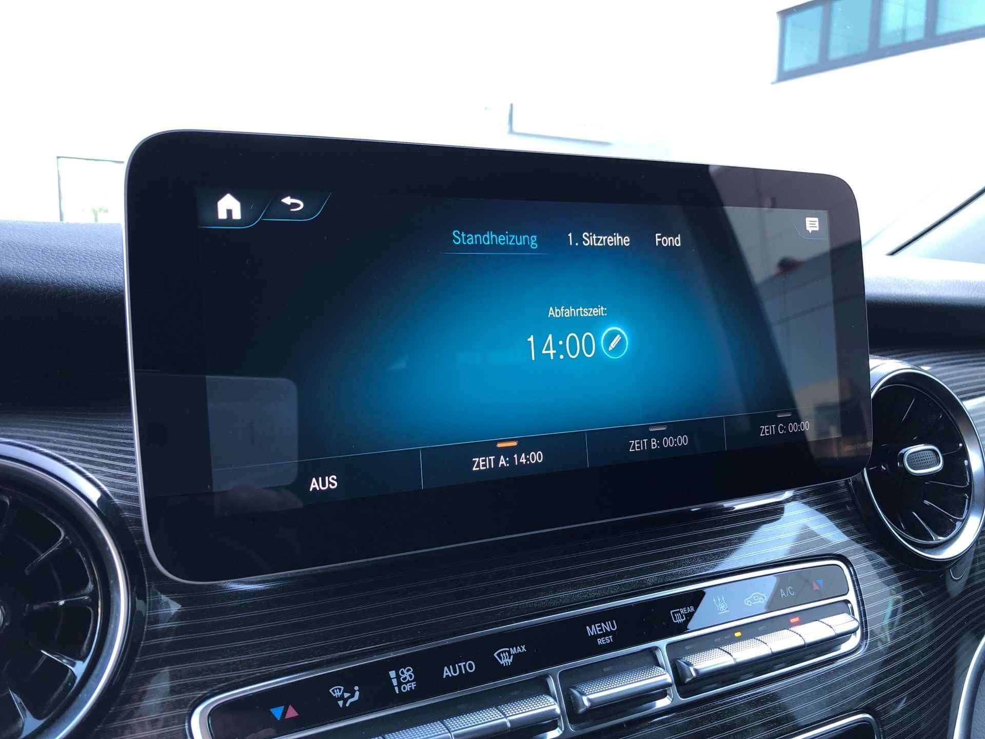 Mercedes-Benz V 250