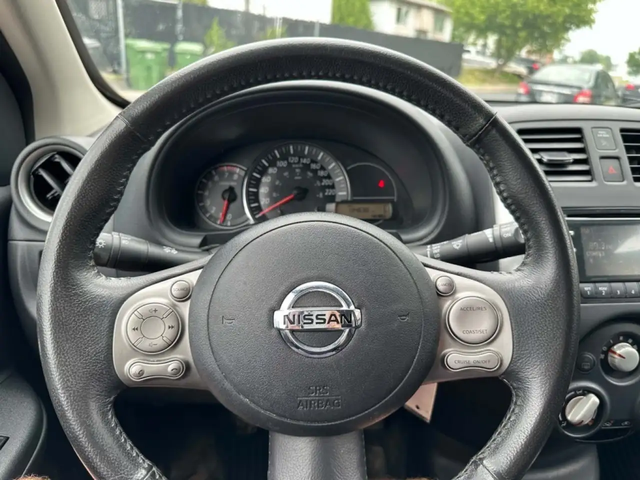 Nissan Micra снимка Nissan Micra