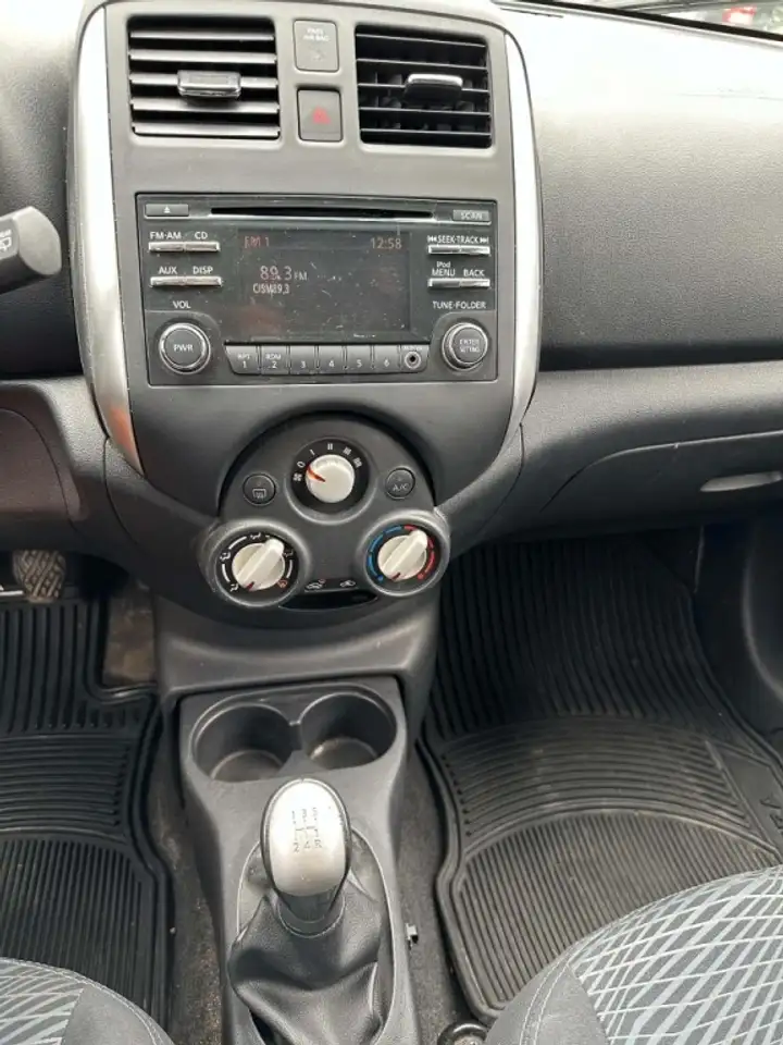 Nissan Micra снимка Nissan Micra