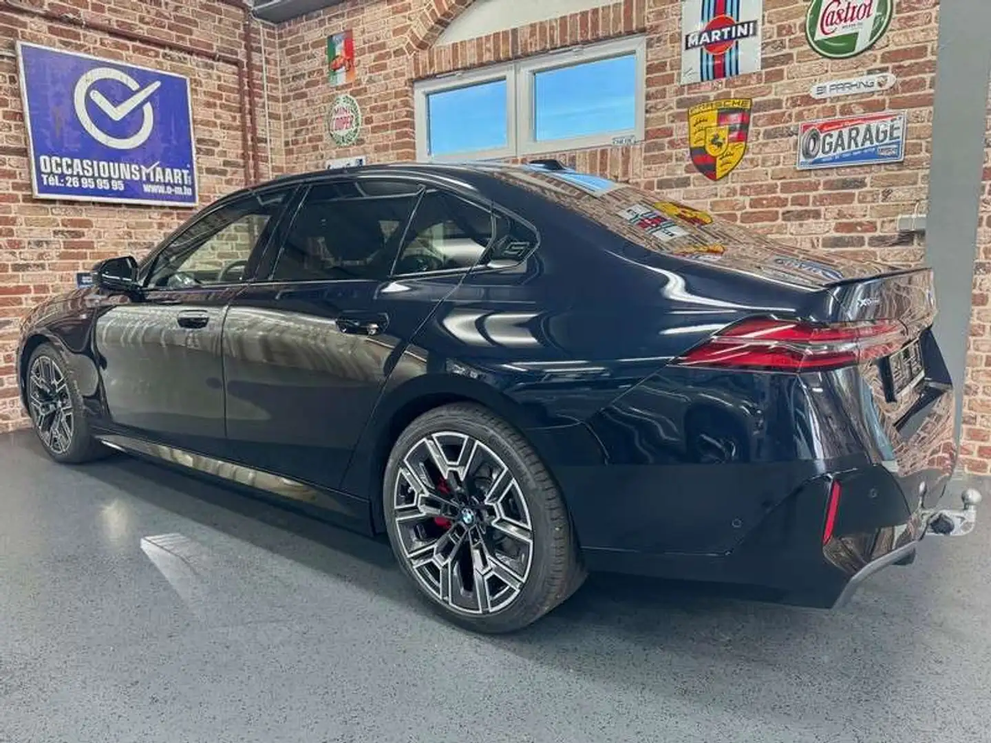 BMW 540 540dA Limousine 3.0 286cv Auto xDrive M-SPORT Bleu - 2