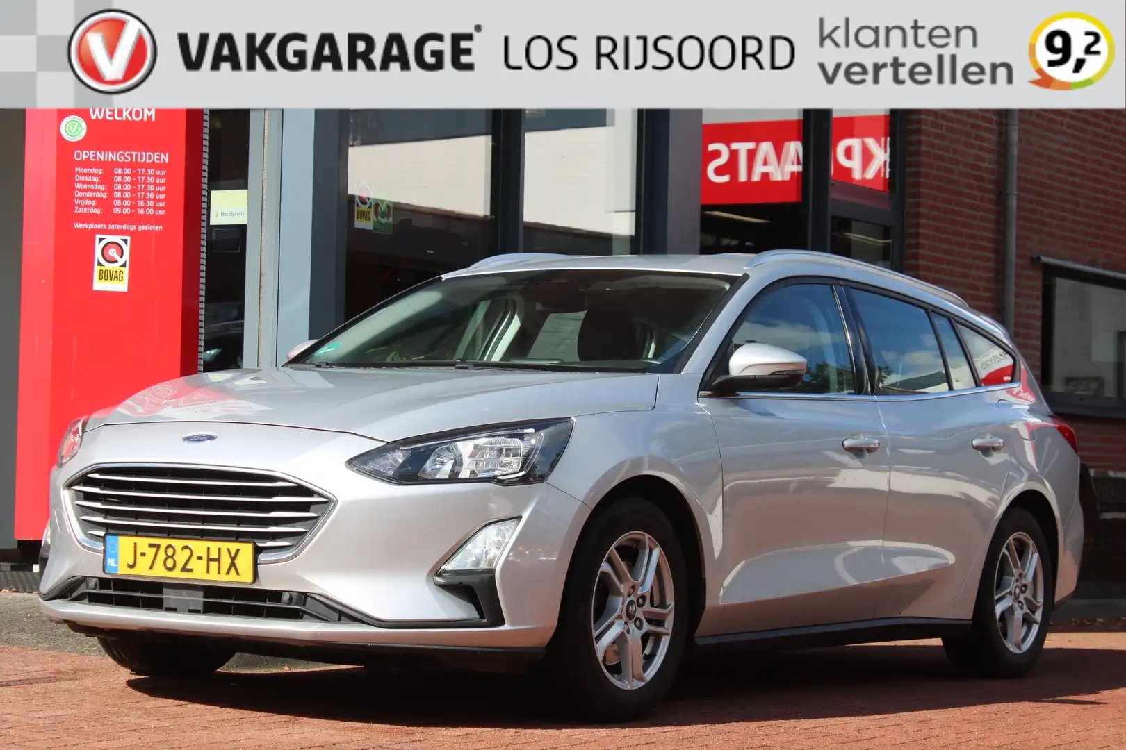 Ford Focus Wagon 1.0 EcoBoost *Trend* | Carplay | Navigatie | Grijs - 1