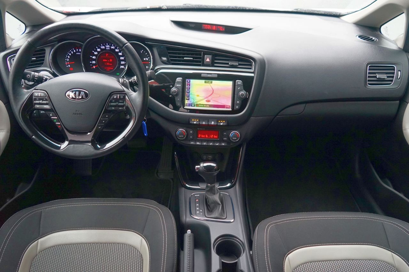 Kia Ceed SW / cee'd SW Ceed SW 1.6 GDI AUTOMATIK NAVI KAMERA KLIMAAUT. — photo 9