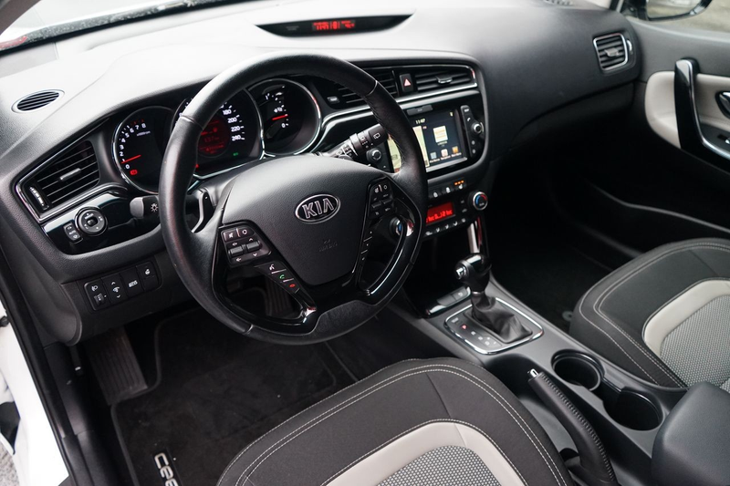 Kia Ceed SW / cee'd SW Ceed SW 1.6 GDI AUTOMATIK NAVI KAMERA KLIMAAUT. — photo 8