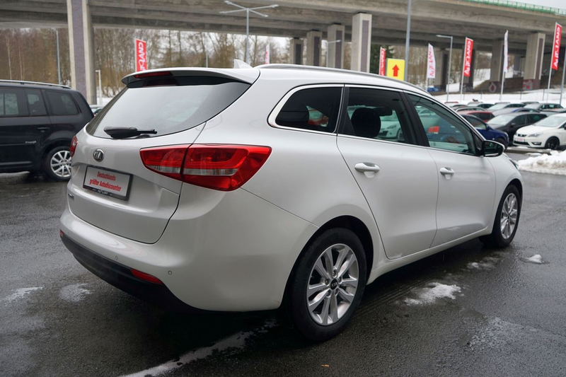 Kia Ceed SW / cee'd SW Ceed SW 1.6 GDI AUTOMATIK NAVI KAMERA KLIMAAUT. — photo 6