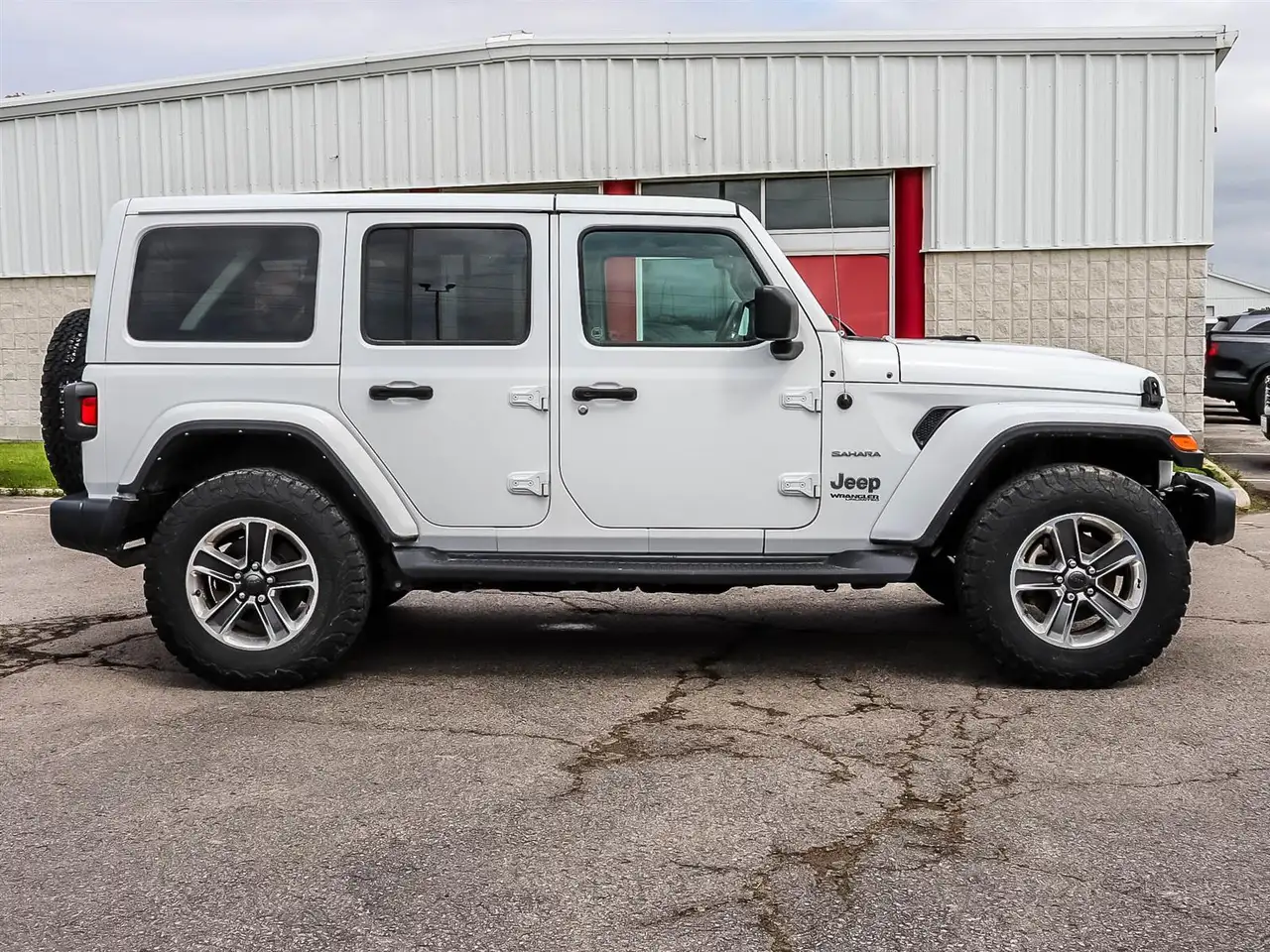 Jeep Wrangler снимка Jeep Wrangler