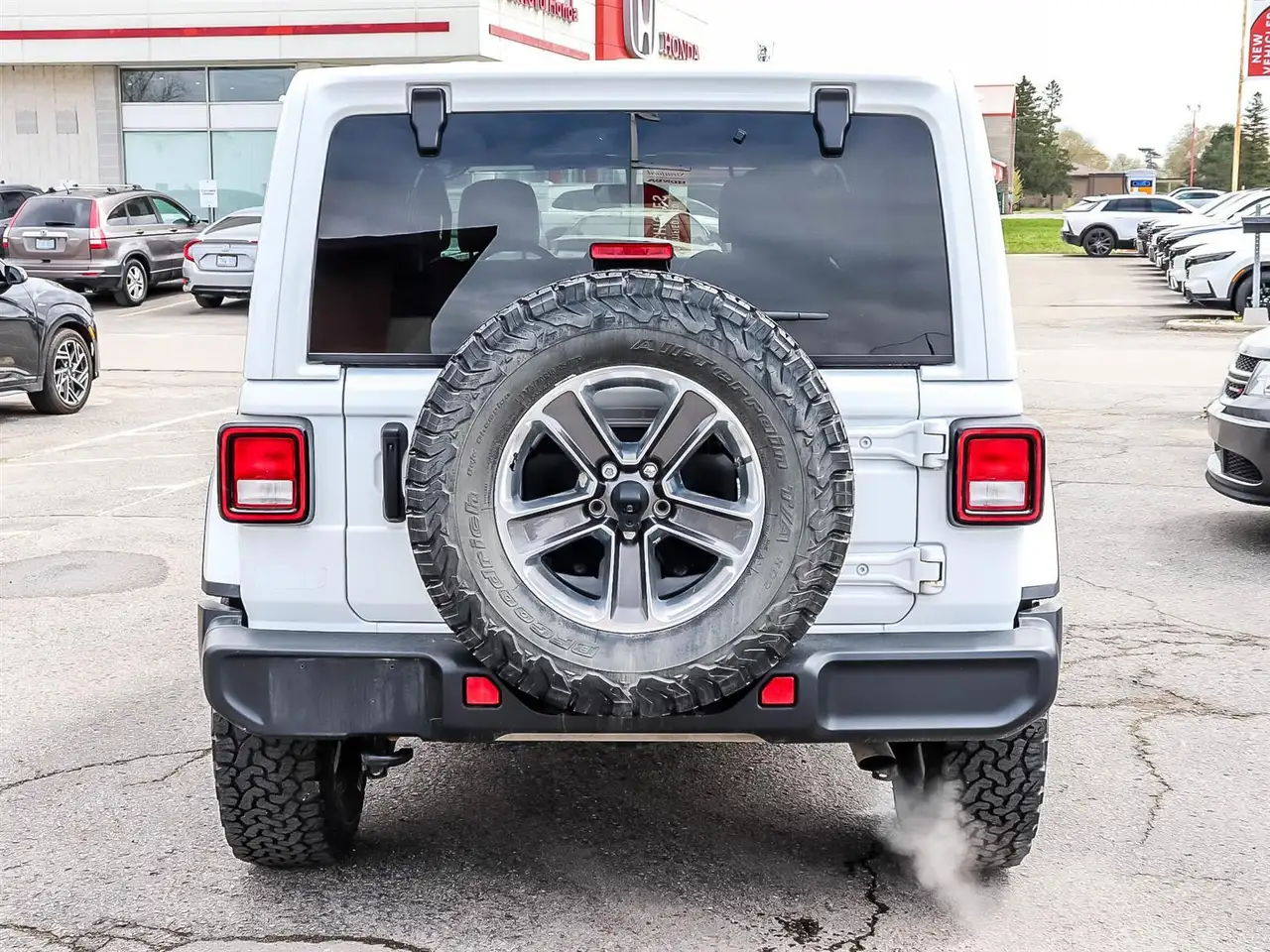 Jeep Wrangler снимка Jeep Wrangler