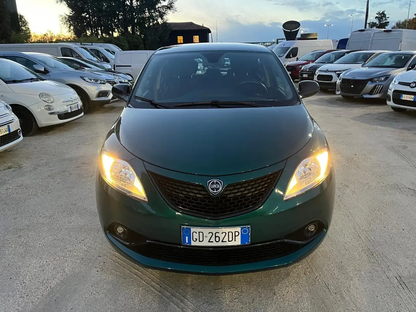 Lancia Ypsilon Ypsilon 1.0 FireFly 5 porte S&S Hybrid Ecochic Go Vert - 2