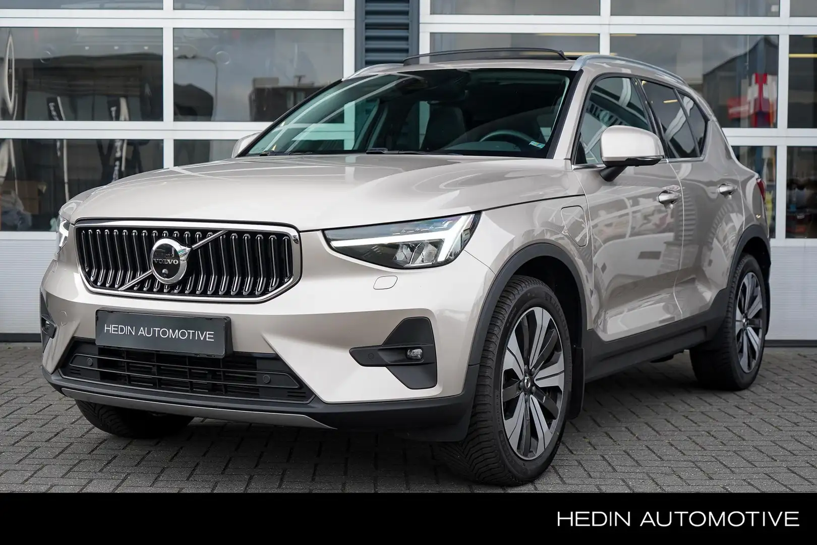 Volvo XC40 1.5 T5 Plug-in hybrid Ultimate Bright | Glazen Shu Gris - 1