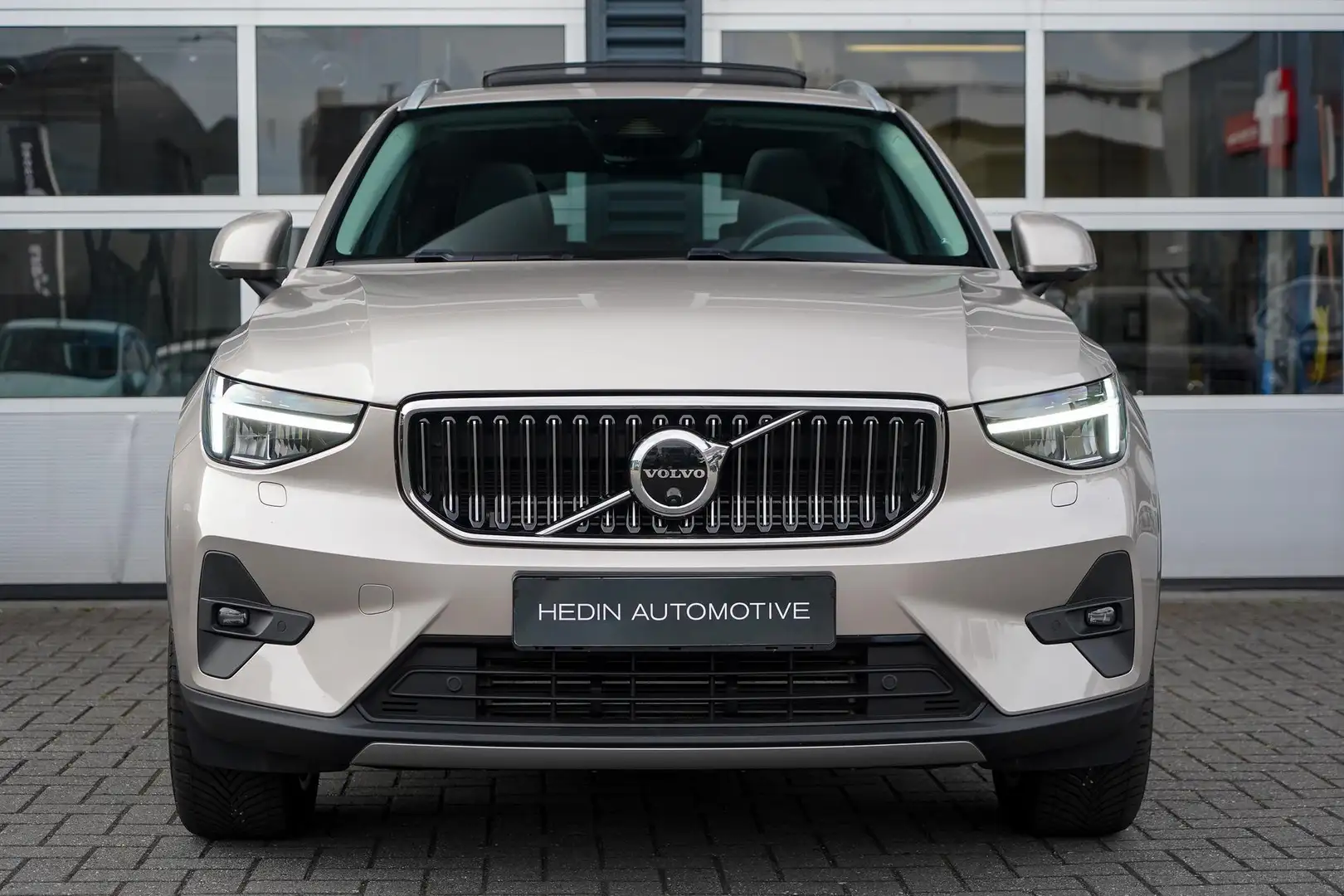 Volvo XC40 1.5 T5 Plug-in hybrid Ultimate Bright | Glazen Shu Gris - 2