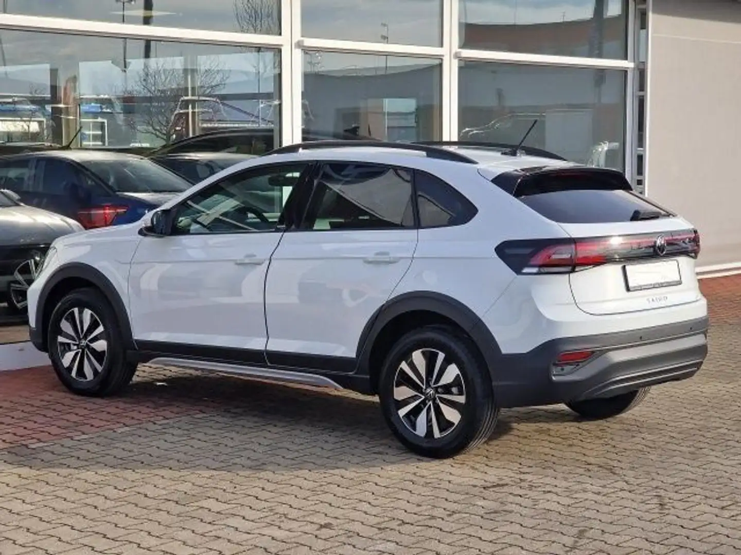 Volkswagen Taigo 1.0 TSI DSG Life Move AHK ACC Ready Kam Weiß - 2