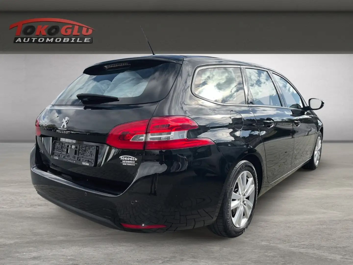 Peugeot 308 SW Active 1.2 e-THP PureTech 130EXPORTFAHRZEUG SHZ Schwarz - 2